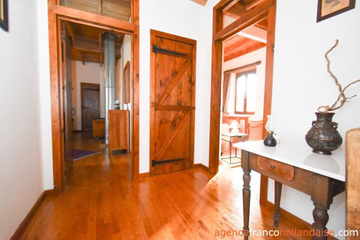 Image No.27-6 Bed House for sale