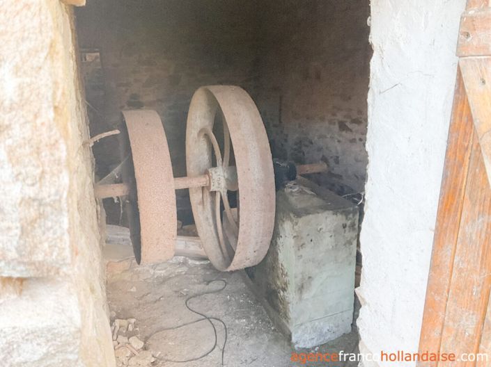 Image No.40-6 Bed House for sale