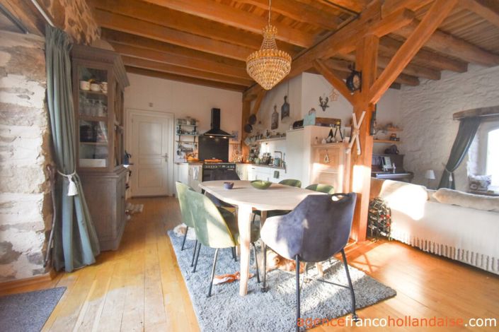 Image No.5-6 Bed House for sale