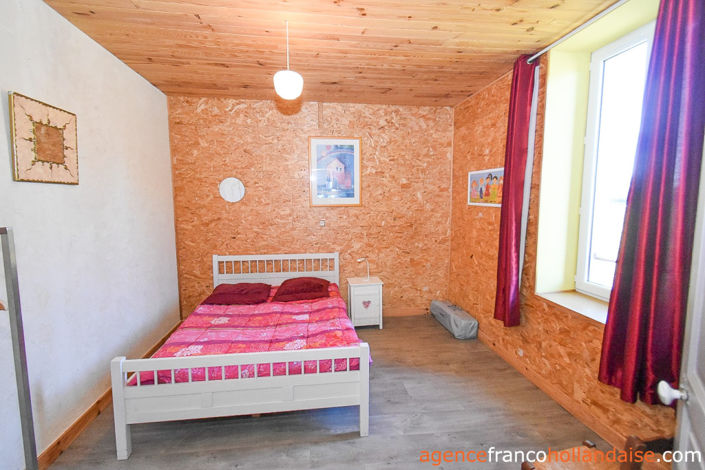 Image No.8-3 Bed House for sale