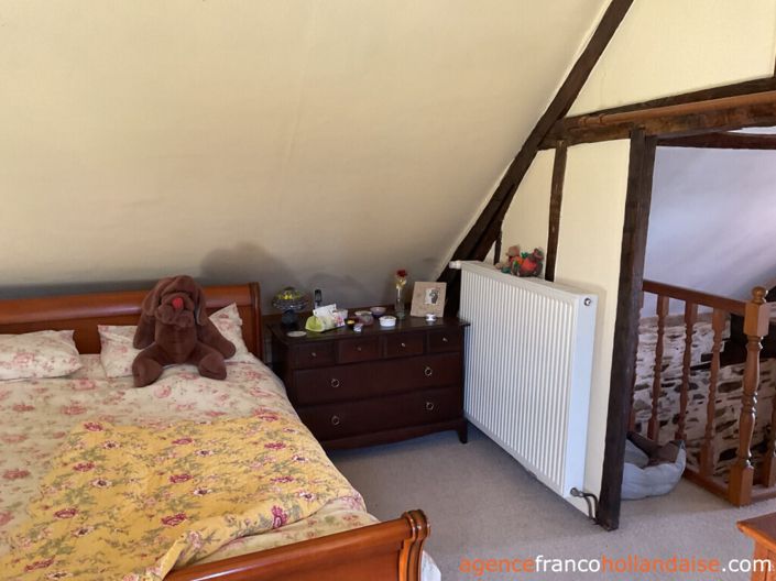 Image No.10-4 Bed House for sale