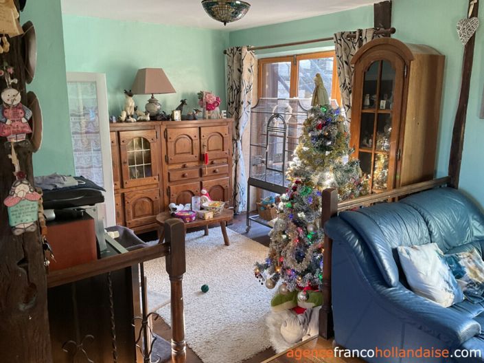 Image No.6-4 Bed House for sale