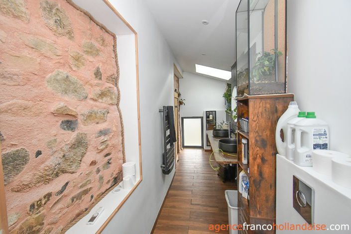 Image No.11-3 Bed House for sale