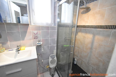 huis-met-schuur-en-2300-m-12large