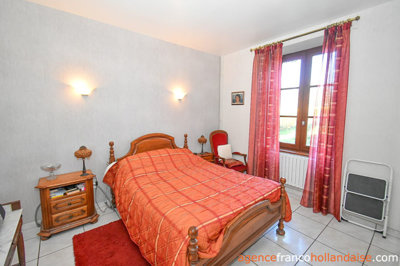 authentiek-met-schuren-en-2-ha-23large