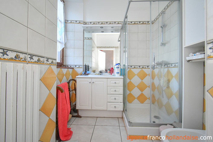 Image No.15-1 Bed House for sale