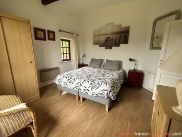 gtes-complex-met-zwembad-en-fraai-woonhuis--1