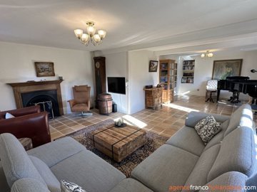 gtes-complex-met-zwembad-en-fraai-woonhuis--2