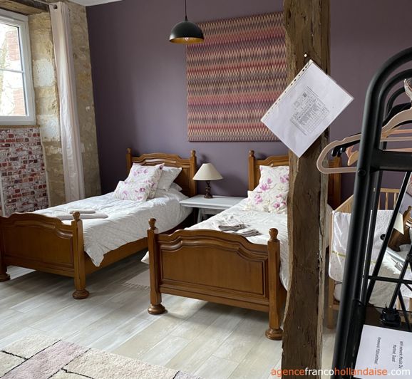 Image No.19-9 Bed House for sale