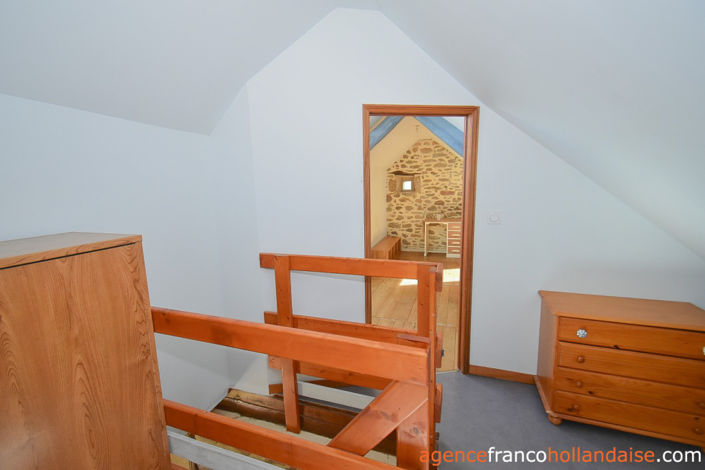 Image No.12-2 Bed House for sale