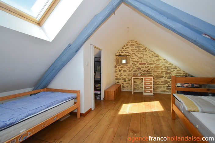 Image No.14-2 Bed House for sale