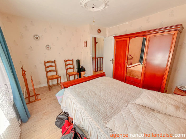 Image No.17-3 Bed House for sale