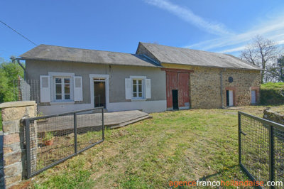 fermette-de-village-80-m-avec-granges-et-3000