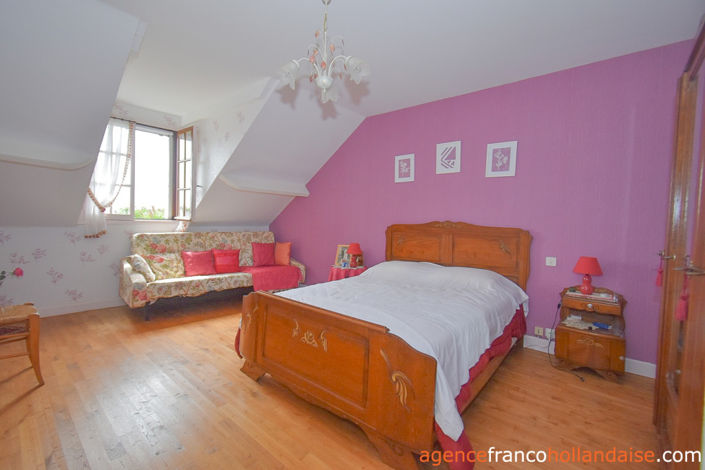 Image No.14-3 Bed House for sale