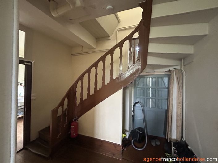 Image No.12-6 Bed House for sale