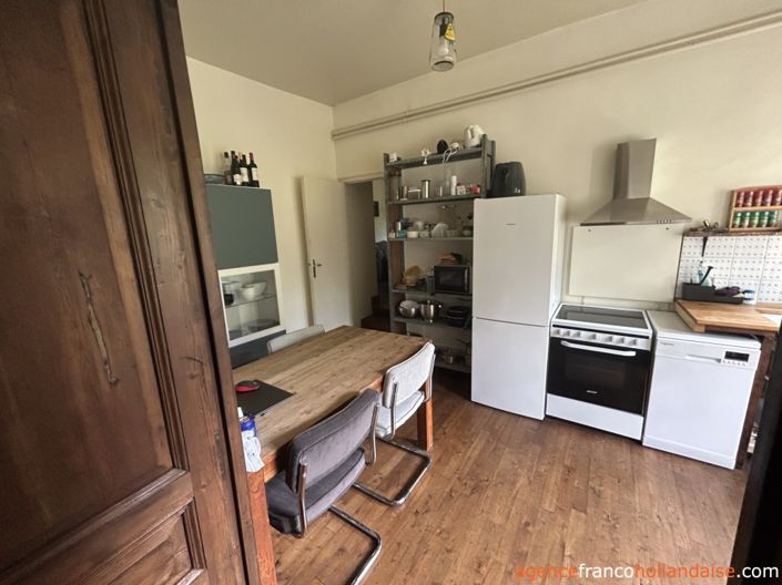 Image No.24-6 Bed House for sale