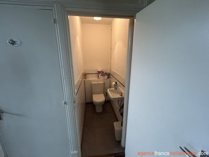 Image No.31-6 Bed House for sale