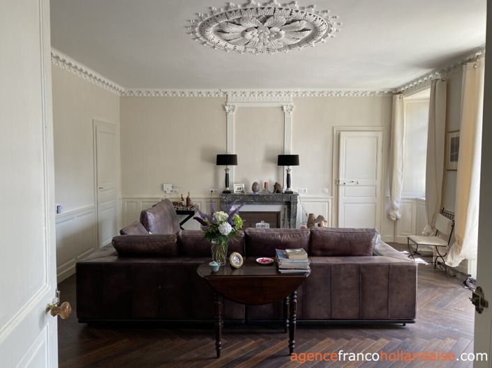 Image No.5-12 Bed House for sale