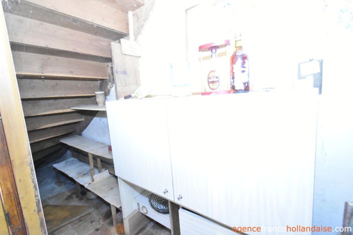 Image No.10-3 Bed House for sale