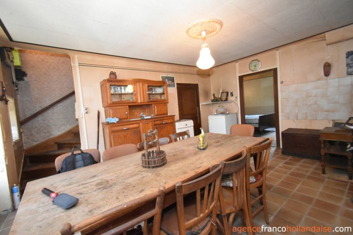 Image No.11-3 Bed House for sale