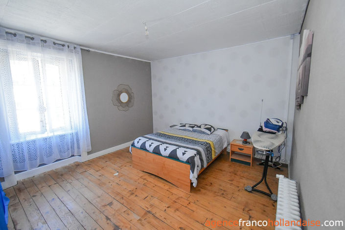 Image No.19-4 Bed House for sale