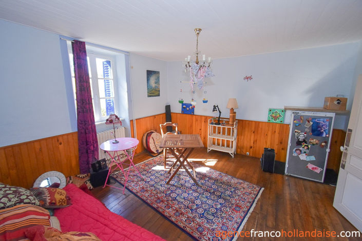 Image No.5-2 Bed House for sale