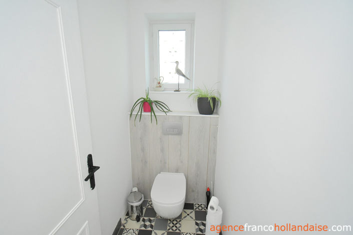 Image No.13-2 Bed House for sale