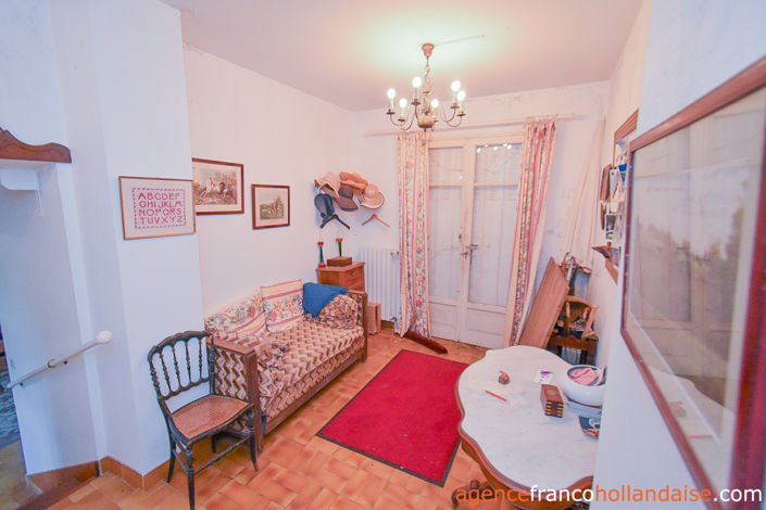 Image No.12-3 Bed House for sale
