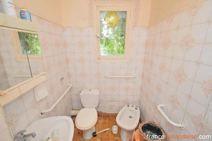 Image No.17-3 Bed House for sale