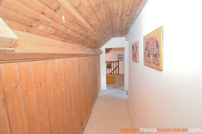 Image No.21-3 Bed House for sale