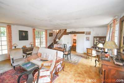 groot-huis-met-fraai-potentieel-27large