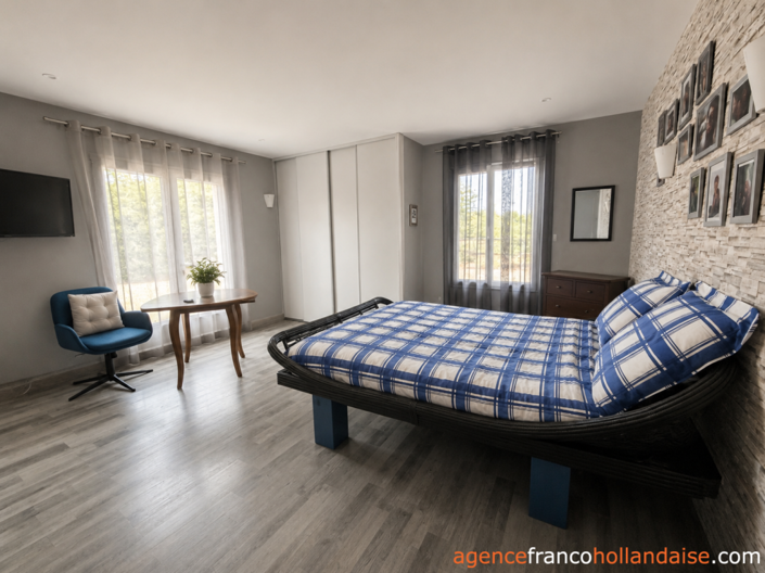 Image No.10-5 Bed House for sale