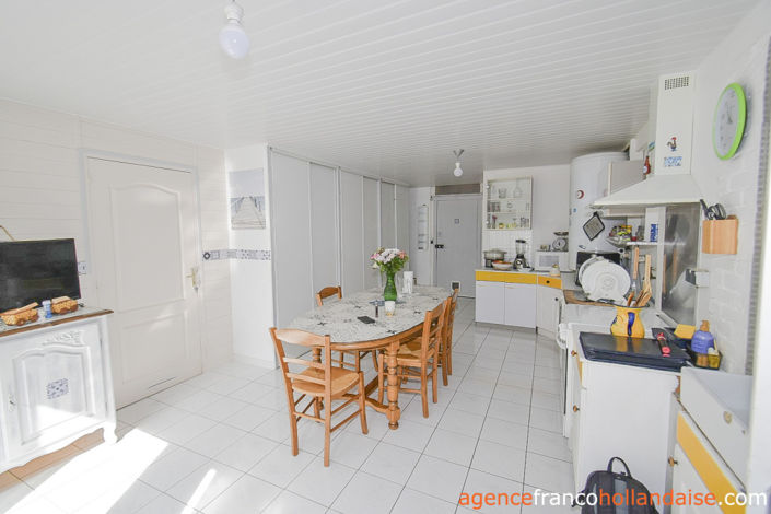 Image No.25-4 Bed House for sale