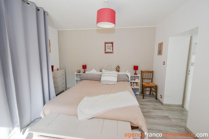 Image No.27-4 Bed House for sale