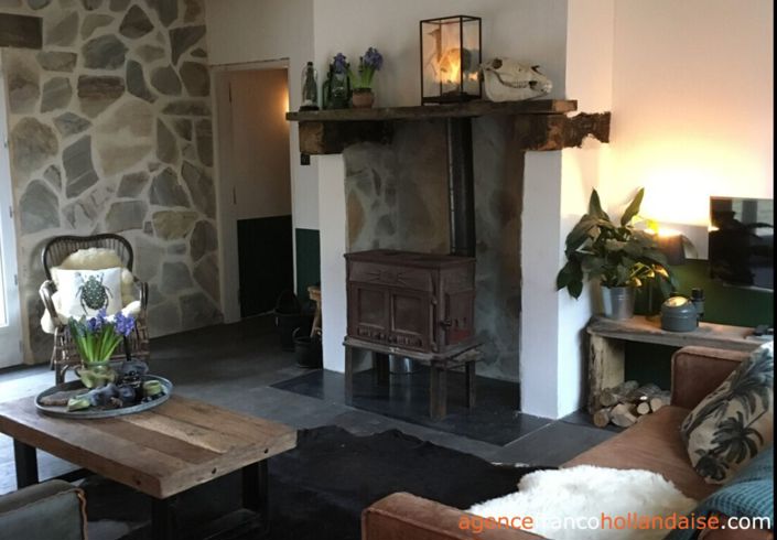 Image No.7-2 Bed House for sale