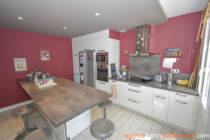 Image No.7-3 Bed House for sale