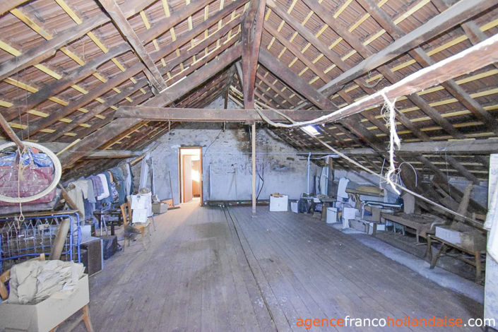 Image No.20-4 Bed House for sale
