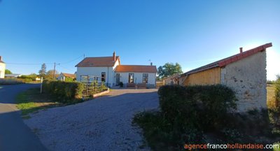 1 - Néret, House