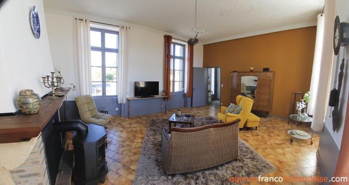 Image No.16-2 Bed House for sale