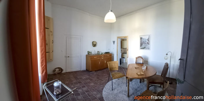 Image No.8-2 Bed House for sale