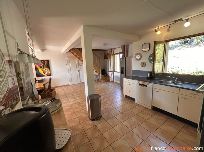 Image No.11-5 Bed House for sale