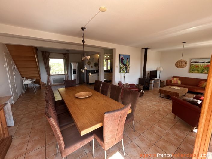 Image No.6-5 Bed House for sale