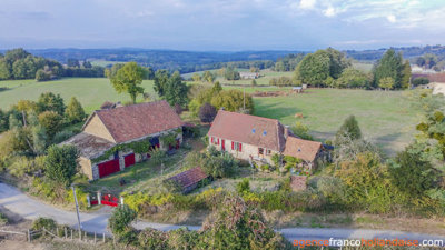 1 - Montgibaud, Casa