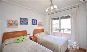 Image No.13-5 Bed Property for sale