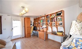 Image No.19-5 Bed Property for sale