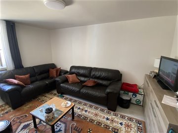 1058690494