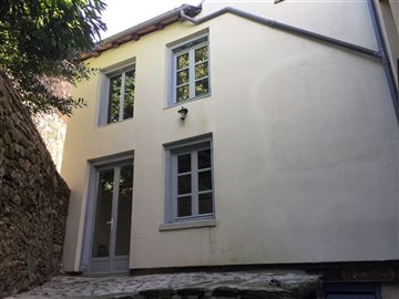1018859867