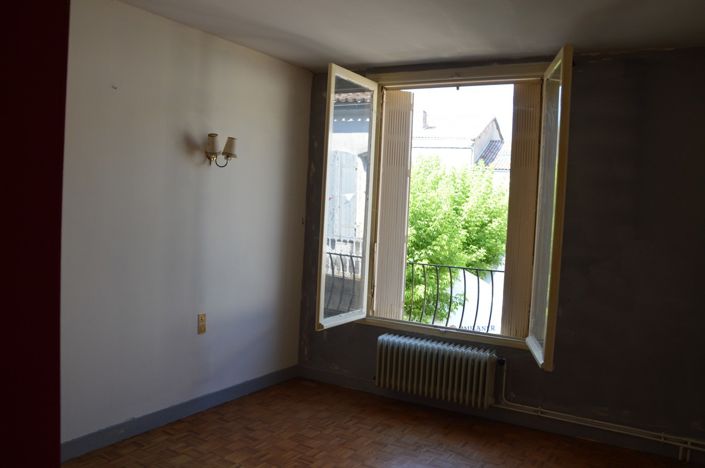 Image No.8-5 Bed Village House for sale