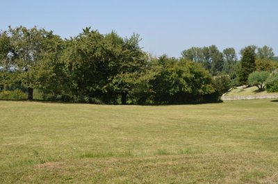 1 - Duras, Plot