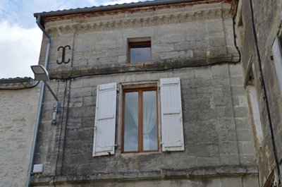 1136383802